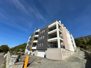 Luxury Apartments Peshtani